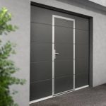 Garažna vrata z osebnim prehodom: Trajnostna in estetska izbira