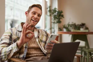 Privacy-first dating for high-profile executives and professionals.